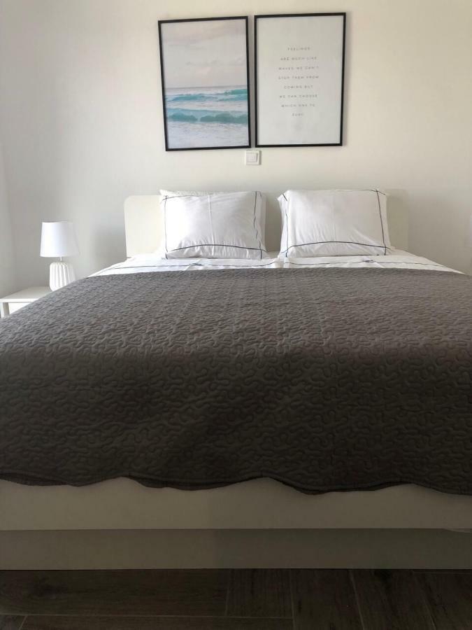 Ellavis Apartments Bagian luar foto