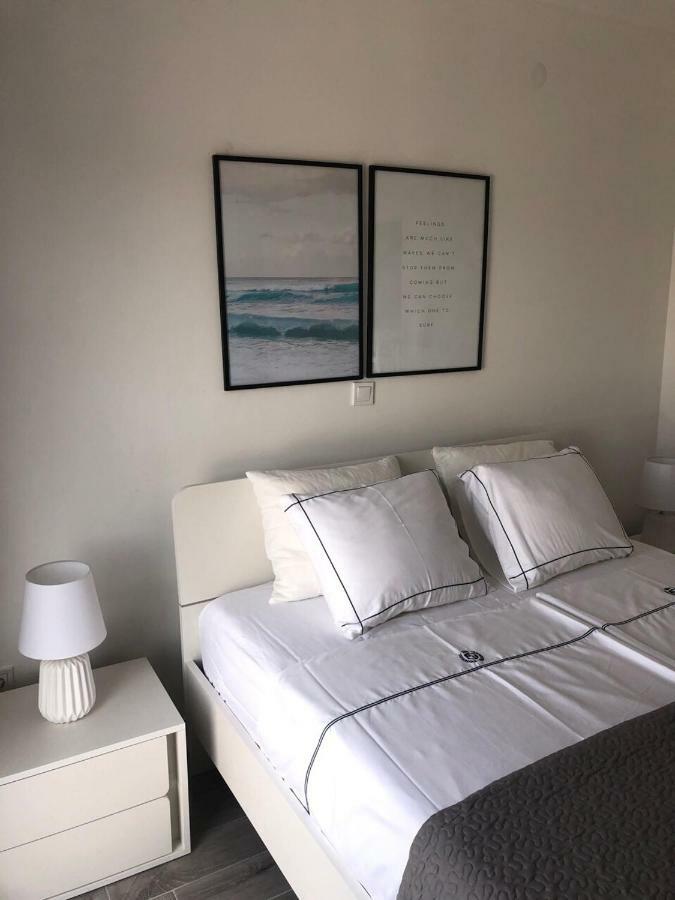 Ellavis Apartments Bagian luar foto